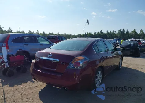 2010 Nissan Altima 2.5 S z USA, uszkodzony, nr VIN 1N4AL2AP1AN412716